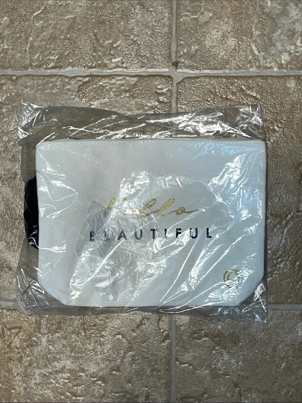 NWOT Hello Beautiful Monat White Cosmetic Pouch with Gold Script